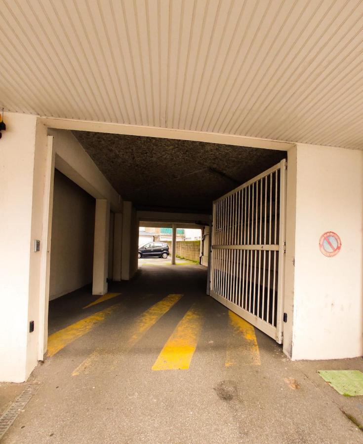 T3 Au Centre Ville Avec Balcon, Parking Gratuit Кемпер Экстерьер фото